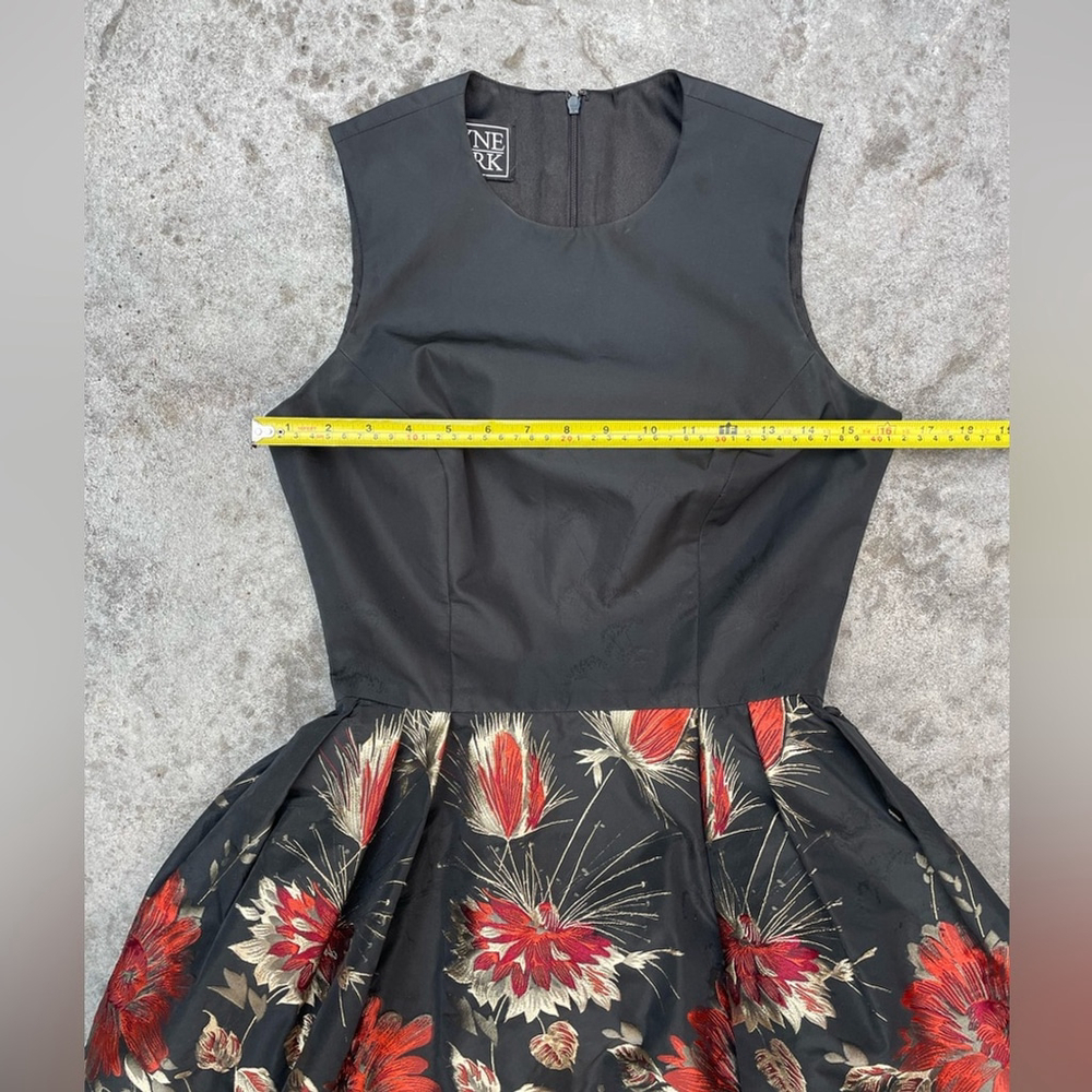 Wayne Clark Black Floral Cocktail Dress Size 4 
full skirt - Picture 8 of 8
